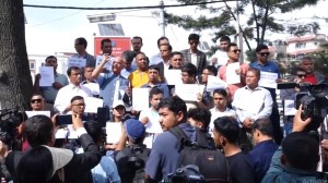 सामाजिक प्लेटफर्मप्रति सरकारी रवैयाको विरोधमा पत्रकारहरु पनि सडक प्रदर्शनमा